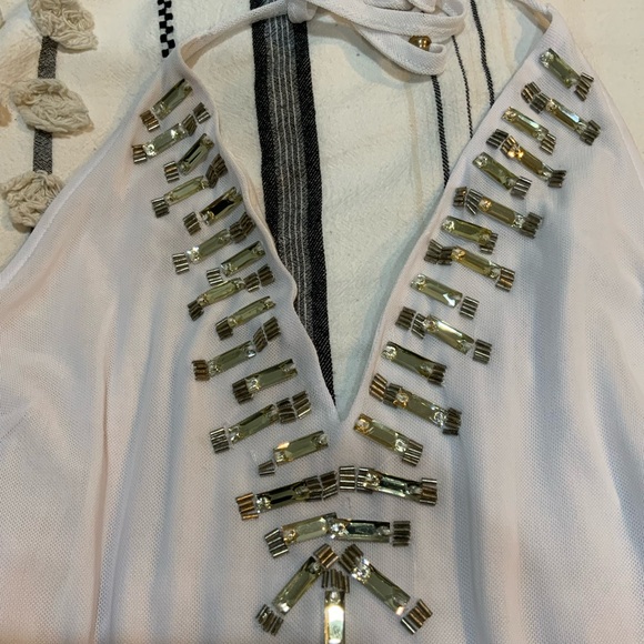 Bebe white top with crystals - Picture 2 of 6